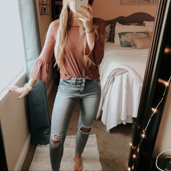 SO Tops - Berry Pink Cropped Bell Sleeve Shirt